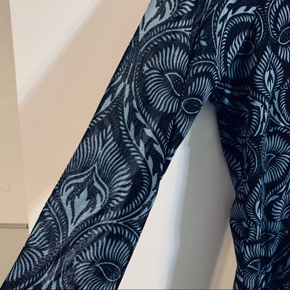 Alfani NWT tiered blue lined top size Large - Picture 4 of 8